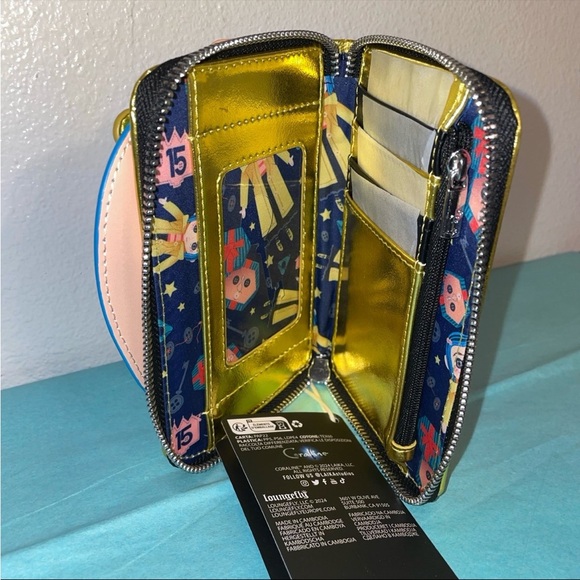 Loungefly Coraline Cosplay Coraline Doll Metallic Wallet & Button Key Keychain - Picture 6 of 10